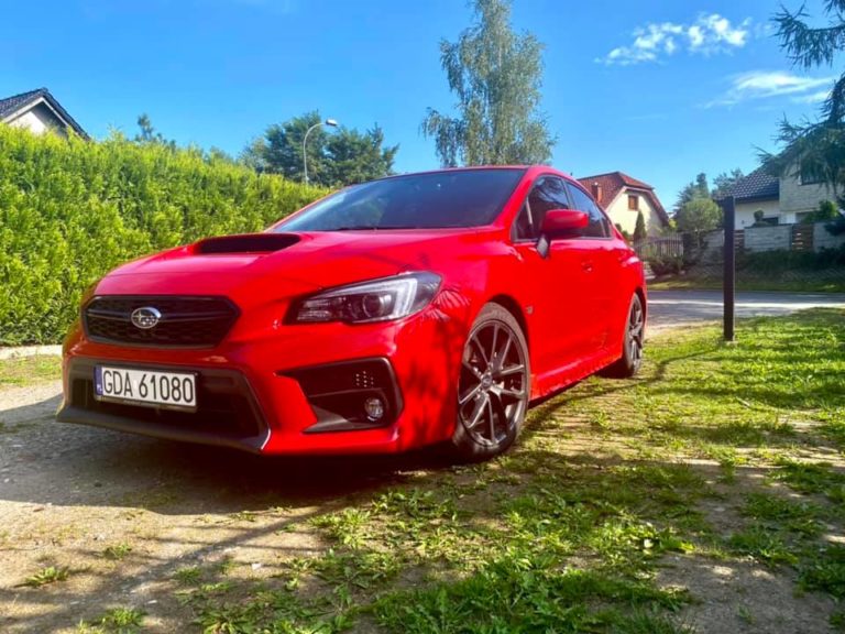Bogata w auta premium flota wypożyczalni samochodów